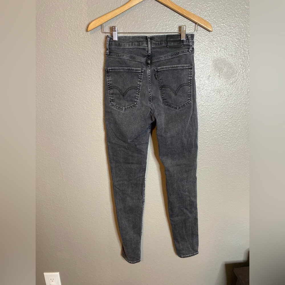 Levi's Black‎ Skinny Jeans with High-Rise Waist Distressed